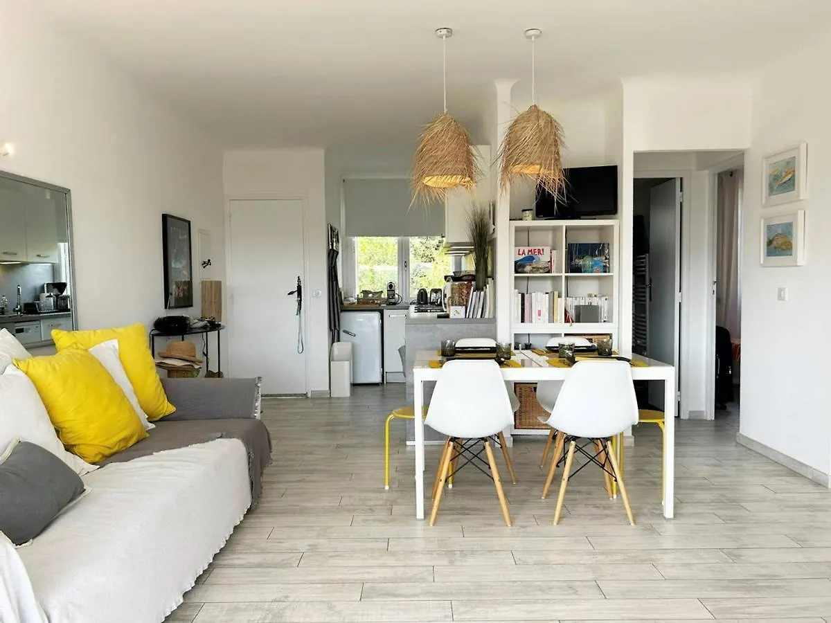 Appartement Lumineux Avec Terrasse, 500M De La Plage, Bormes-Les-Mimosas - Fr-1-251-576 프랑스