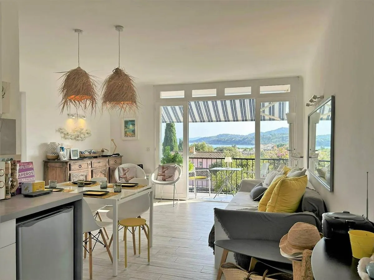Appartement Lumineux Avec Terrasse, 500M De La Plage, Bormes-Les-Mimosas - Fr-1-251-576 0*,  프랑스